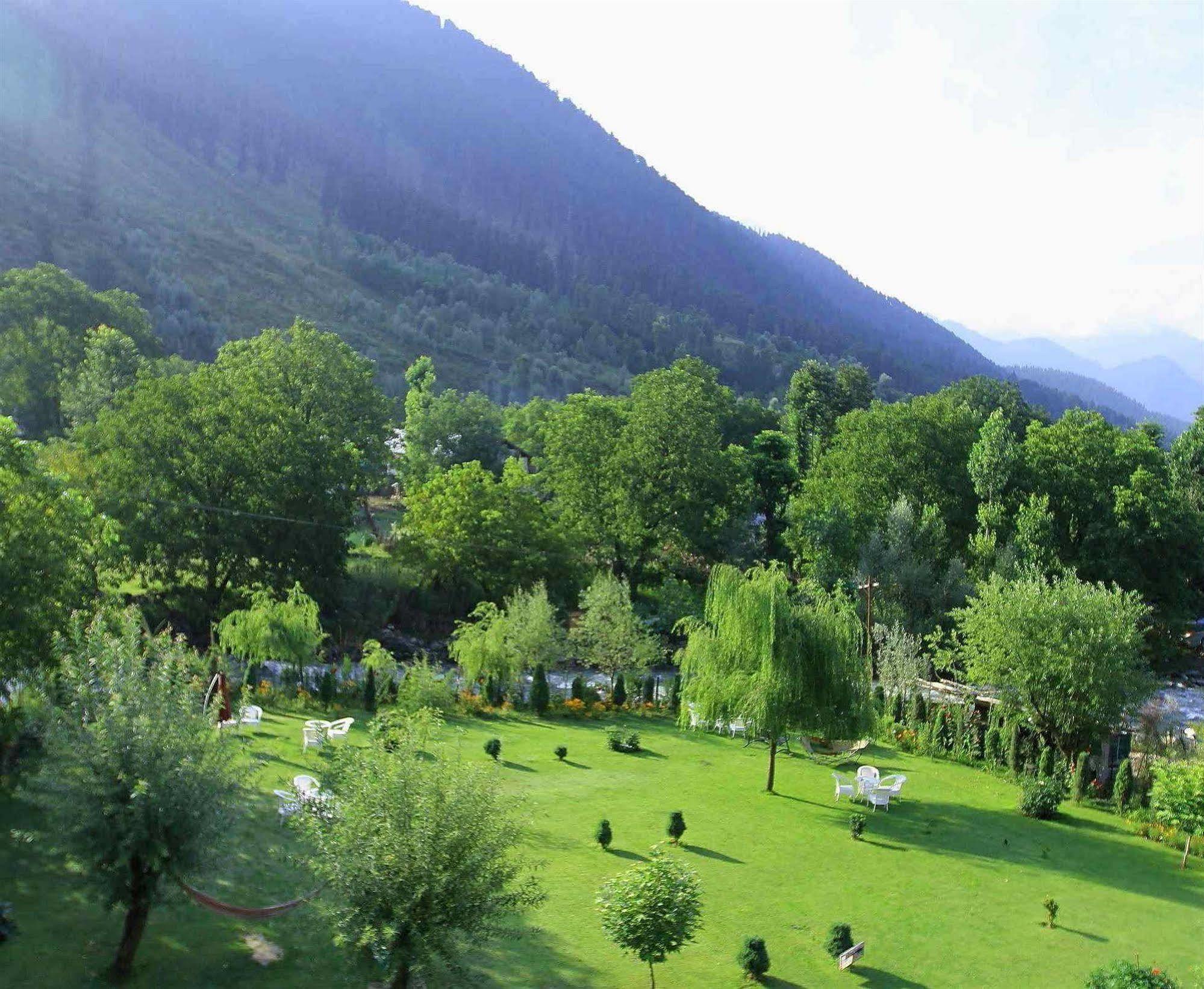 Hotel Himalaya House Pahalgām Esterno foto