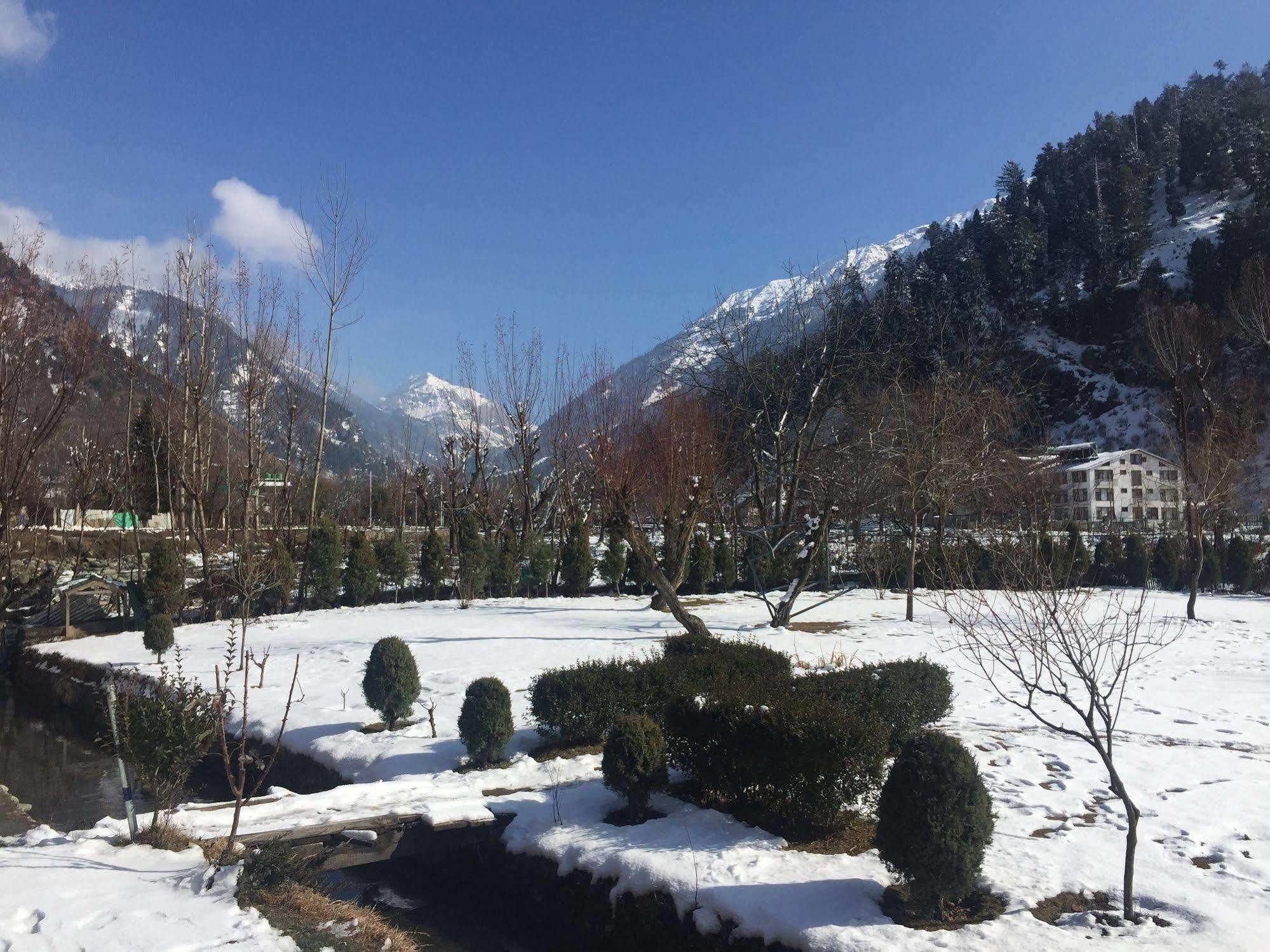 Hotel Himalaya House Pahalgām Esterno foto